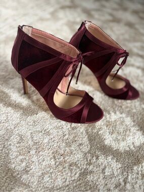 Nina Shoes Cherie Burgundy Velvet Lace-Up Stiletto Heels 6.5
